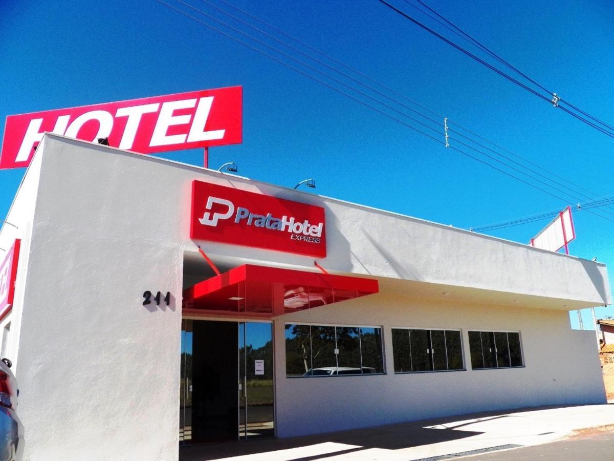 Hotel Prata Express Pratania Bagian luar foto